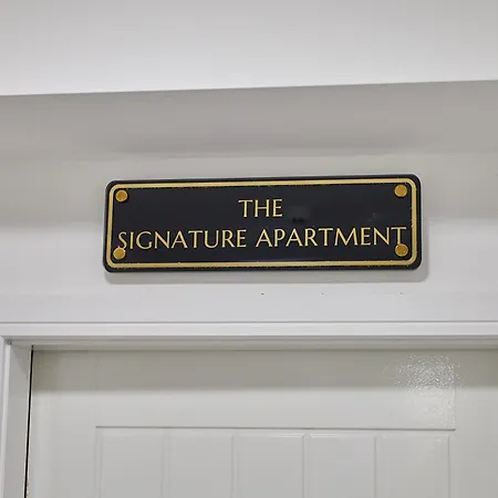 Host & - The Signature *